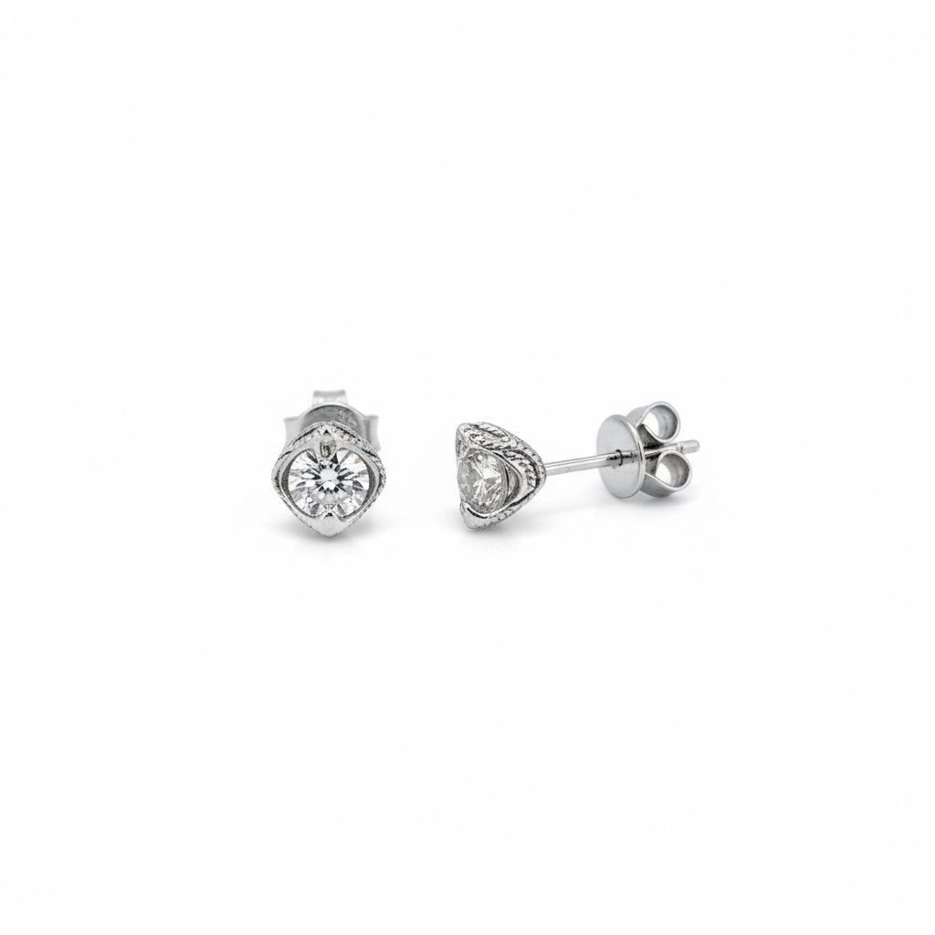ARETES COBRA DE PLATA CON MOISSANITA