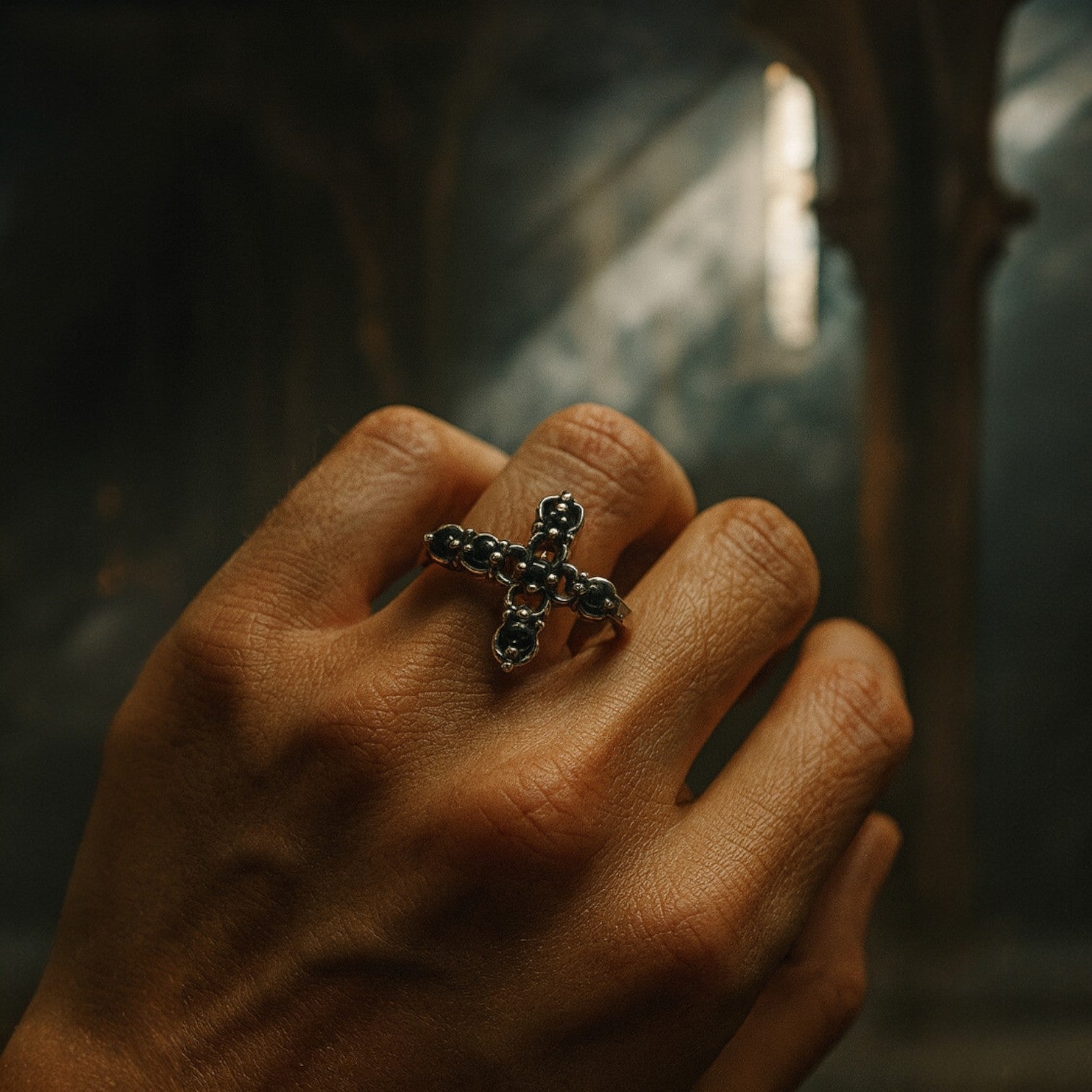 ANILLO CRUZ DE PLATA