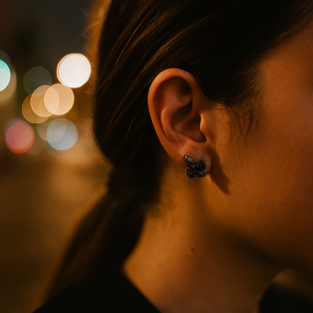 ARETES SERPIENTE DE PLATA CON ZIRCONIA CÚBICA NEGRA