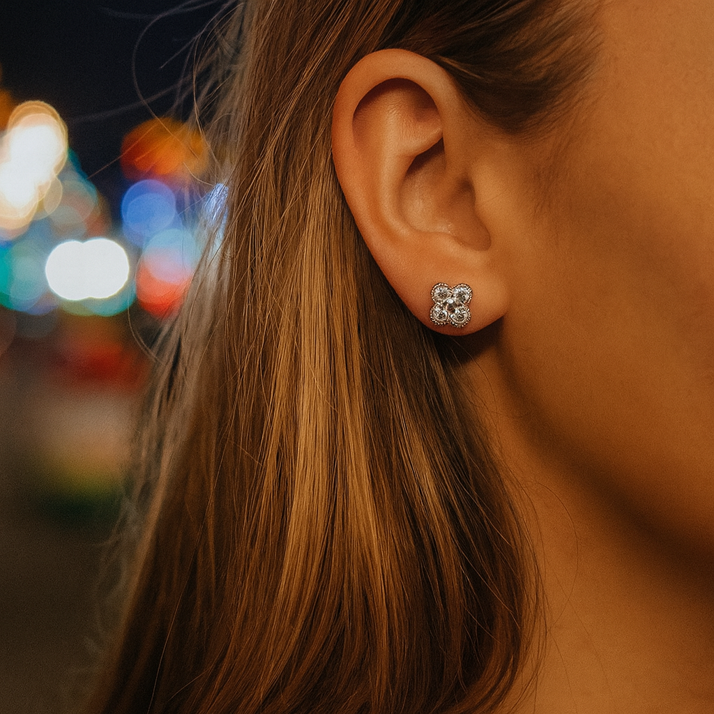 ARETES TRÉBOL DE PLATA CON ZIRCONIA CÚBICA