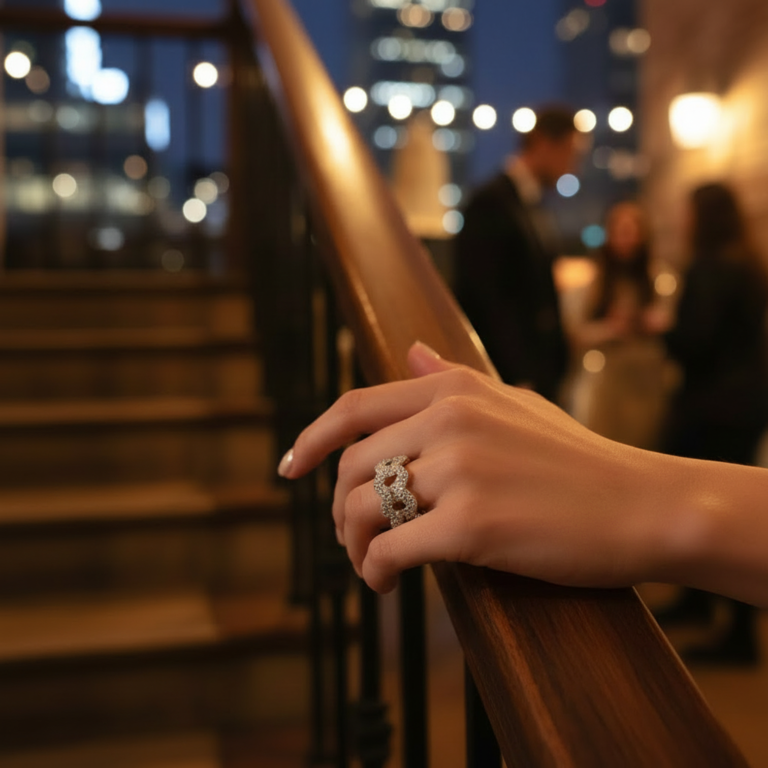 ANILLO CUBANO DE PLATA CON MOISSANITA